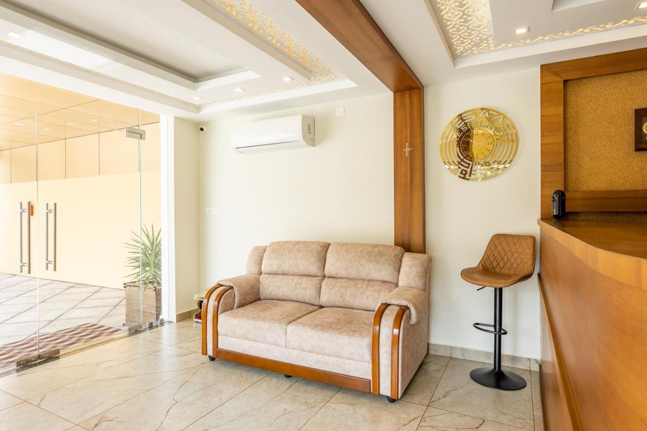 Esaa Airport Hotel Kochi 外观 照片