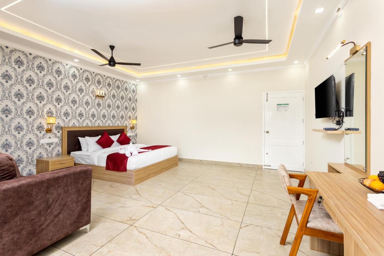 Esaa Airport Hotel Kochi 外观 照片
