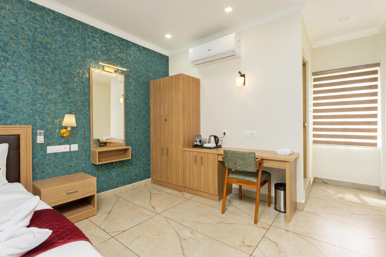 Esaa Airport Hotel Kochi 外观 照片