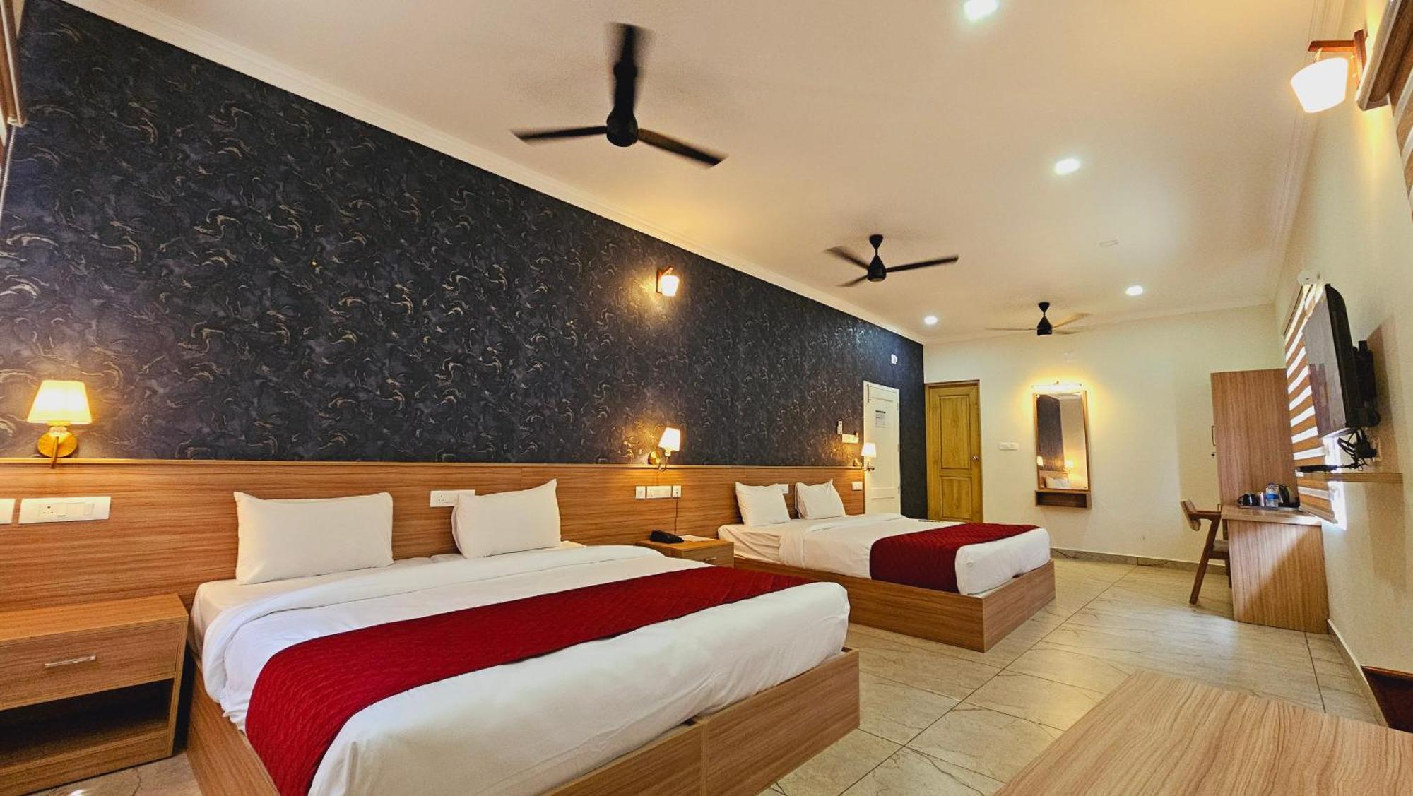 Esaa Airport Hotel Kochi 外观 照片