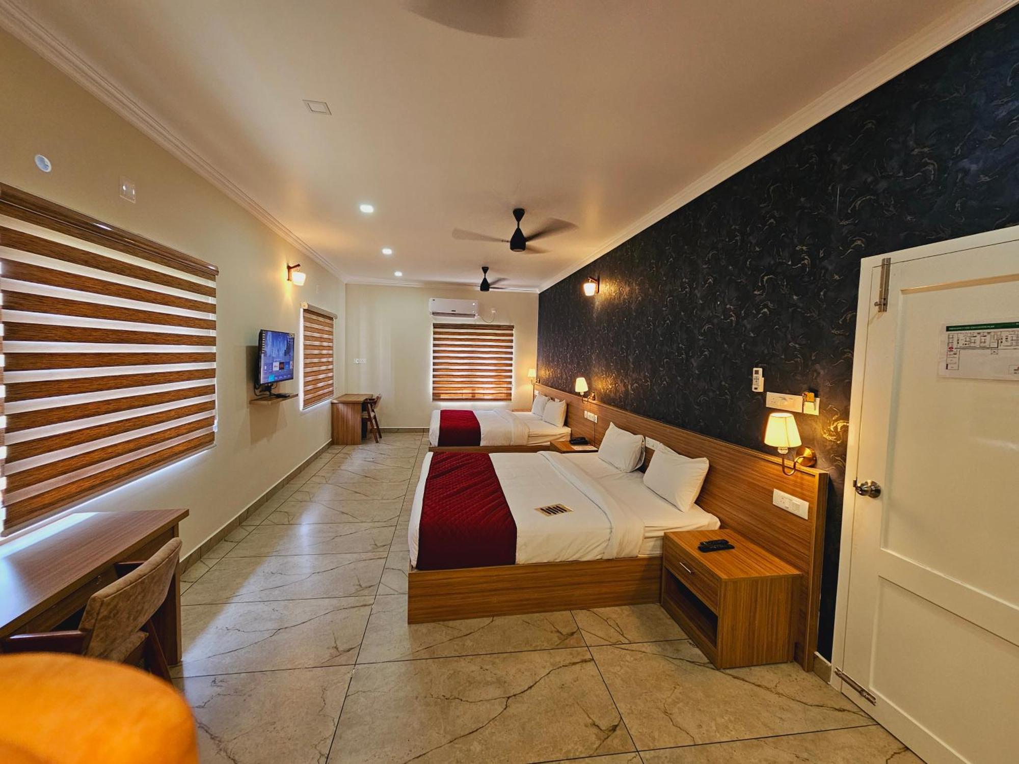 Esaa Airport Hotel Kochi 外观 照片